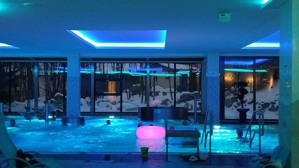 Hotel Sorea Uran ตาตรันสกา ลอมนีจา ภายนอก รูปภาพ
