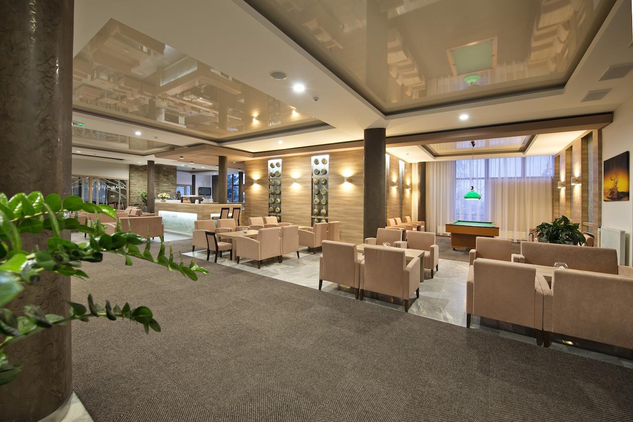 Hotel Sorea Uran ตาตรันสกา ลอมนีจา ภายนอก รูปภาพ